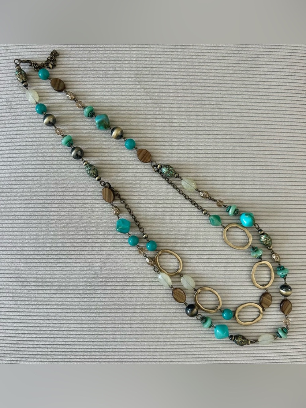 Women’s necklace- "St. Lucia" design by Premier Designs - Picture 2 of 5
